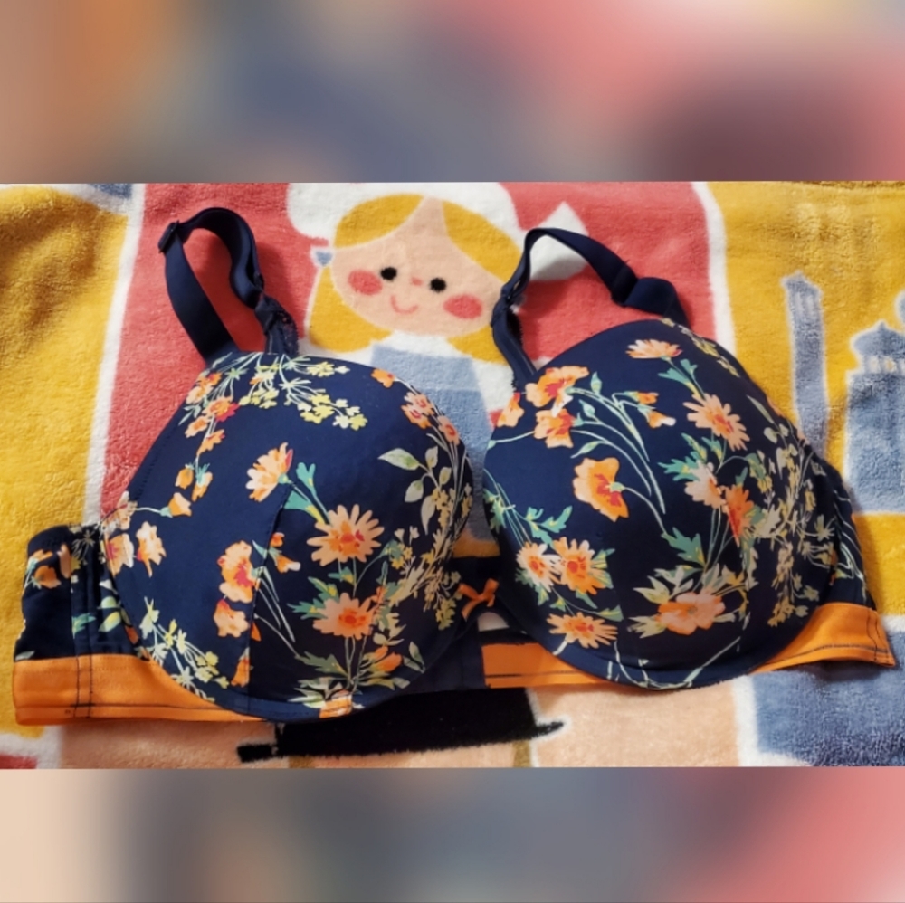 Cacique brand bra
